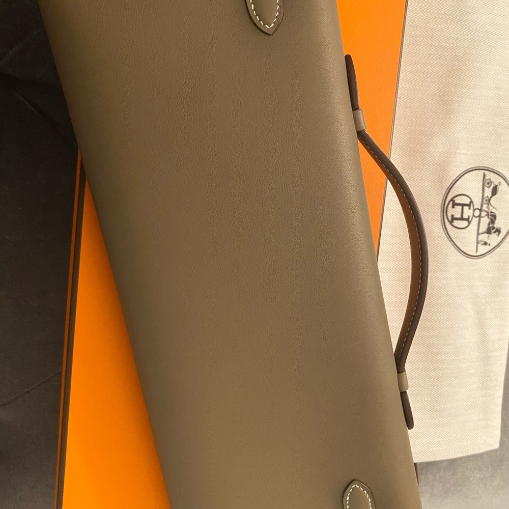2021 Hermès Kelly Cut Clutch - Etoupe - Swift - Picture 5 of 5